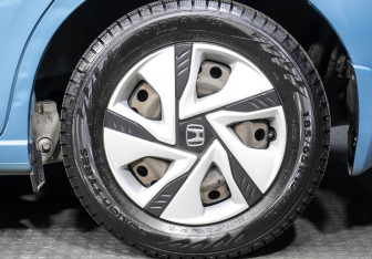 Подержанный автомобиль Honda Freed 2016 года (26 фото)