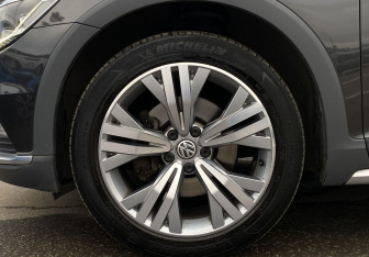 Подержанный автомобиль Volkswagen Passat Wagon 2018 года (9 фото)