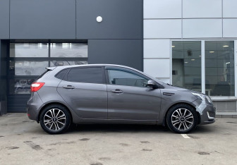 Подержанный автомобиль Kia Rio Hatchback 2013 года (4 фото)