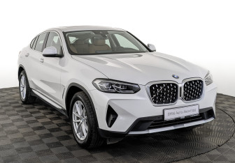 Подержанный автомобиль BMW X4 2023 года (3 фото)