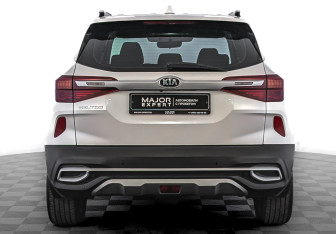 Подержанный автомобиль Kia Seltos 2021 года (6 фото)