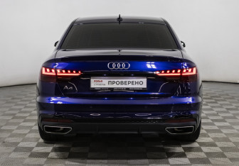 Подержанный автомобиль Audi A4 Sedan 2020 года (6 фото)