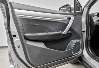 Подержанный автомобиль Geely Coolray 2022 года (20 фото)