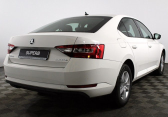 Новый Skoda Superb Liftback 2025 (3 фото)