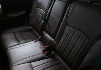 Подержанный автомобиль Infiniti EX 2008 года (19 фото)
