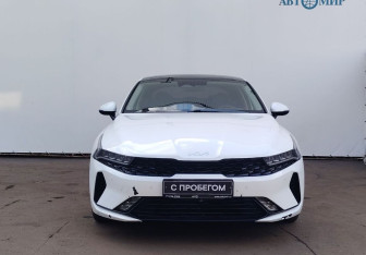 Подержанный автомобиль Kia K5 2023 года (2 фото)