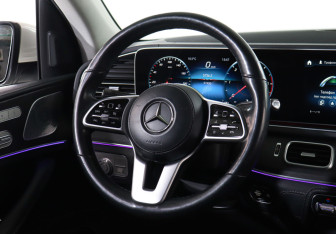 Подержанный автомобиль Mercedes-Benz GLE 2020 года (15 фото)
