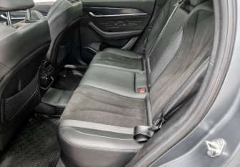 Подержанный автомобиль Geely Monjaro 2024 года (12 фото)