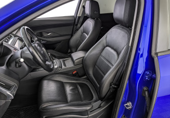 Подержанный автомобиль Jaguar E-Pace 2018 года (20 фото)