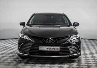 Подержанный автомобиль Toyota Camry Sedan 2021 года (2 фото)