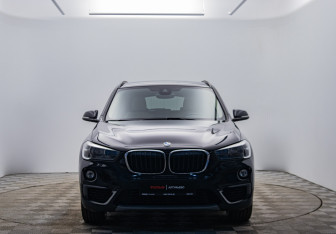 Подержанный автомобиль BMW X1 2019 года (8 фото)
