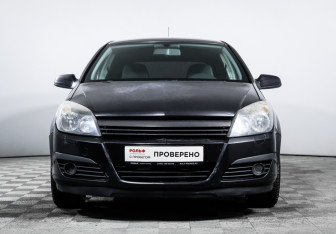 Подержанный автомобиль Opel Astra Hatchback 2006 года (2 фото)