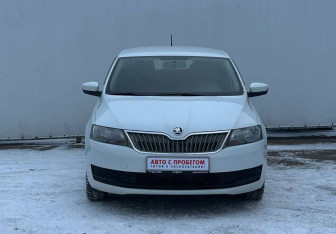 Подержанный автомобиль Skoda Rapid Liftback 2018 года (2 фото)