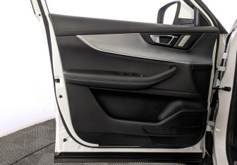 Подержанный автомобиль Chery Tiggo 7 Pro Max 2023 года (19 фото)