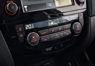 Подержанный автомобиль Nissan X-Trail 2019 года (21 фото)