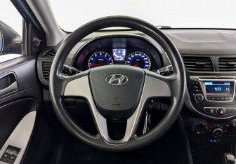Подержанный автомобиль Hyundai Solaris Sedan 2016 года (21 фото)