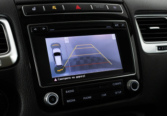 Подержанный автомобиль Volkswagen Touareg 2015 года (9 фото)