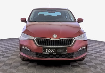 Подержанный автомобиль Skoda Rapid Liftback 2022 года (2 фото)
