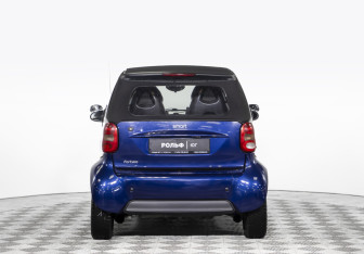 Подержанный автомобиль Smart Fortwo Convertible 2005 года (6 фото)