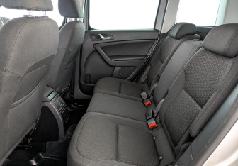 Подержанный автомобиль Skoda Yeti 2016 года (18 фото)