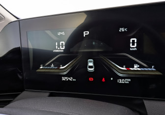 Подержанный автомобиль FAW Bestune B70 2023 года (16 фото)