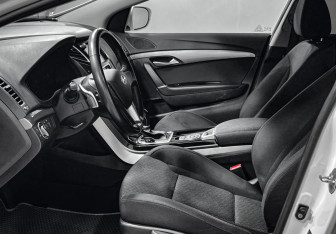 Подержанный автомобиль Hyundai i40 Sedan 2014 года (12 фото)