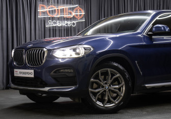 Подержанный автомобиль BMW X4 2020 года (28 фото)