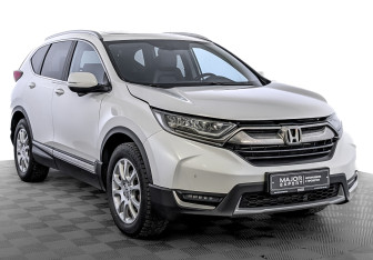 Подержанный автомобиль Honda CR-V 2018 года (3 фото)