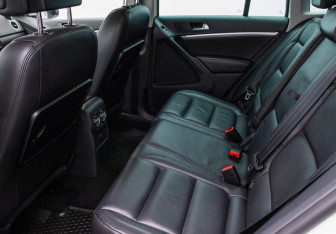 Подержанный автомобиль Volkswagen Tiguan 2013 года (11 фото)