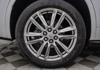Подержанный автомобиль Cadillac XT6 2021 года (20 фото)