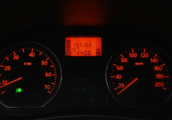 Подержанный автомобиль Nissan Almera Sedan 2014 года (14 фото)