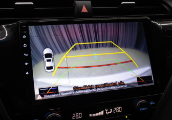 Подержанный автомобиль Toyota Camry Sedan 2019 года (21 фото)