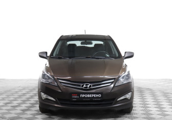 Подержанный автомобиль Hyundai Solaris Hatchback 2015 года (2 фото)