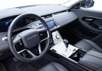 Подержанный автомобиль Land Rover Range Rover Evoque 2022 года (9 фото)