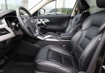 Подержанный автомобиль Geely Atlas 2021 года (16 фото)