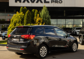 Подержанный автомобиль Kia Ceed Wagon 2014 года (4 фото)