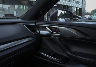 Подержанный автомобиль Mazda CX-9 2018 года (21 фото)