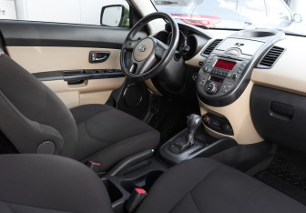 Подержанный автомобиль Kia Soul 2011 года (9 фото)