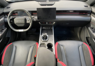 Подержанный автомобиль Jetour Dashing 2024 года (10 фото)