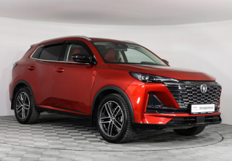 Подержанный автомобиль Changan UNI-S 2024 года (3 фото)