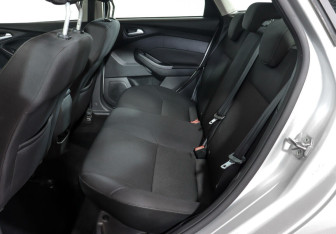 Подержанный автомобиль Ford Focus Hatchback 2018 года (11 фото)