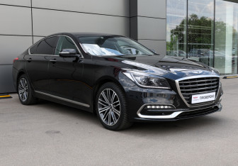 Подержанный автомобиль Genesis G80 2018 года (3 фото)