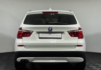 Подержанный автомобиль BMW X3 2011 года (4 фото)