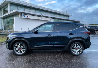 Подержанный автомобиль Kia Seltos 2020 года (8 фото)
