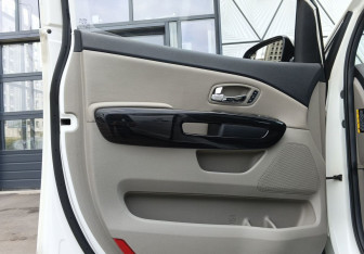 Подержанный автомобиль Kia Carnival 2018 года (20 фото)