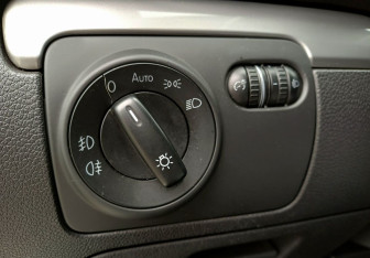 Подержанный автомобиль Volkswagen Golf Hatchback 2011 года (18 фото)