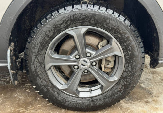 Подержанный автомобиль Haval F7 2023 года (14 фото)