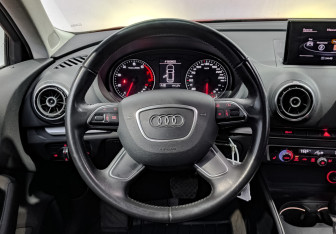 Подержанный автомобиль Audi A3 Hatchback 2013 года (22 фото)