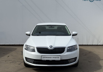 Подержанный автомобиль Skoda Octavia Liftback 2016 года (2 фото)