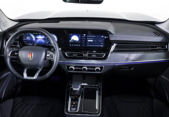 Подержанный автомобиль Hongqi HS5 2024 года (12 фото)